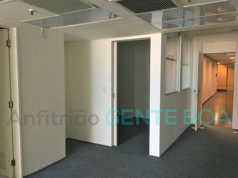 Assembléia 10 Ed. Candido Mendes, excelente sala com vistão.