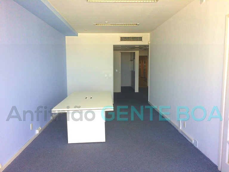 Assembléia 10 Ed. Candido Mendes, excelente sala com vistão.