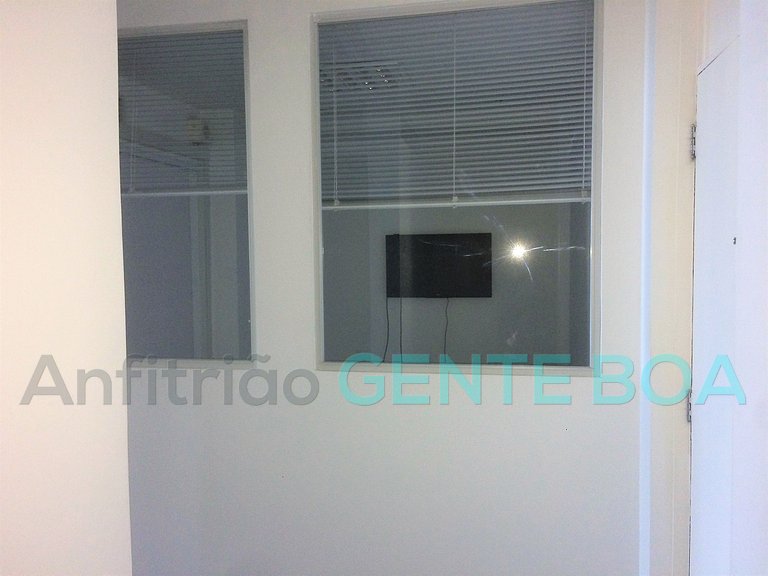 Assembléia 10 Ed. Candido Mendes, excelente sala com vistão.