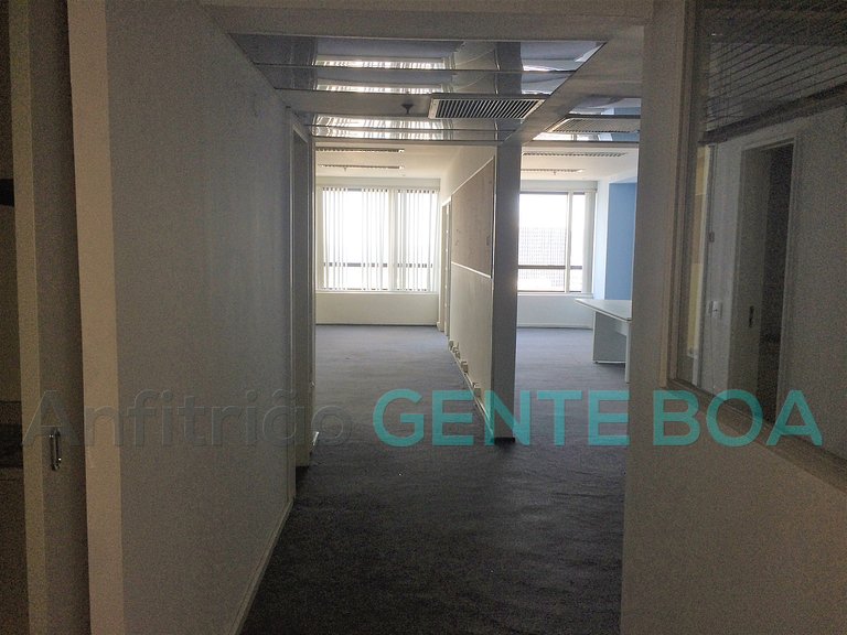 Assembléia 10 Ed. Candido Mendes, excelente sala com vistão.