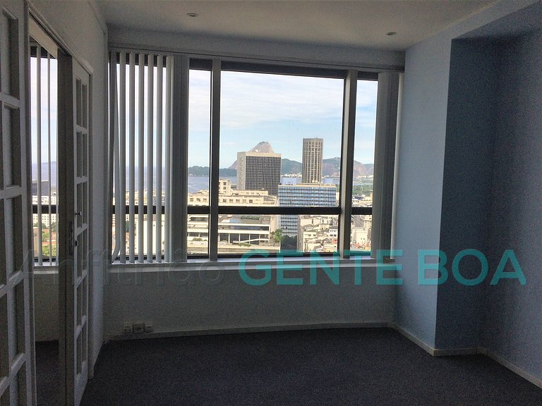 Assembléia 10 Ed. Candido Mendes, excelente sala com vistão.