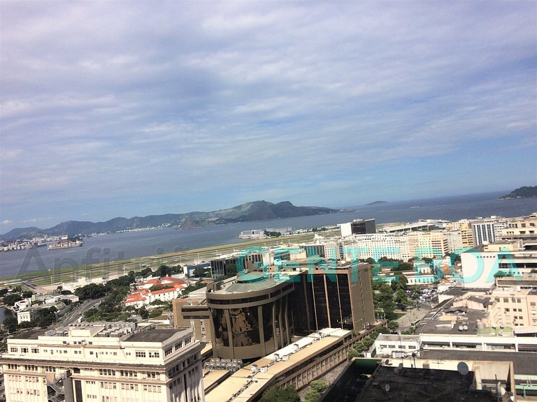 Assembléia 10 Ed. Candido Mendes, excelente sala com vistão.