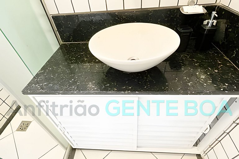 IPANEMA Ótimo 2Quartos Com Vaga p/1Carro