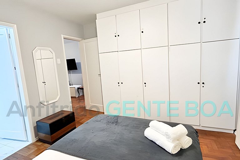 COPACABANA no MELHOR TRECHO QUADRA PRAIA Posto 05