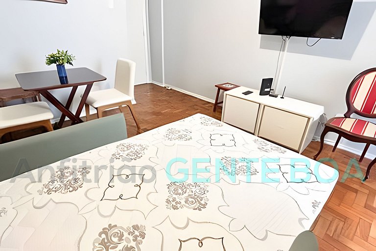 COPACABANA no MELHOR TRECHO QUADRA PRAIA Posto 05