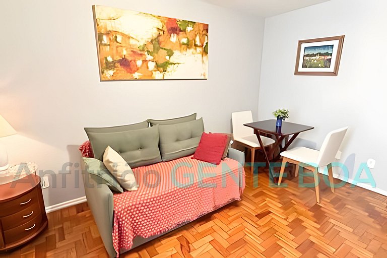 COPACABANA no MELHOR TRECHO QUADRA PRAIA Posto 05