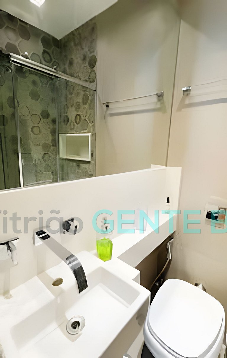 COPACABANA Excelente Cobertura Vista Montanhas Sol