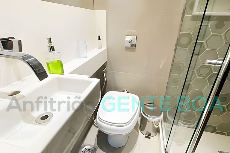 COPACABANA Excelente Cobertura Vista Montanhas Sol