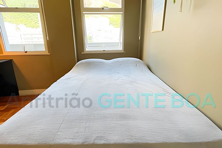 COPACABANA Excelente Cobertura Vista Montanhas Sol