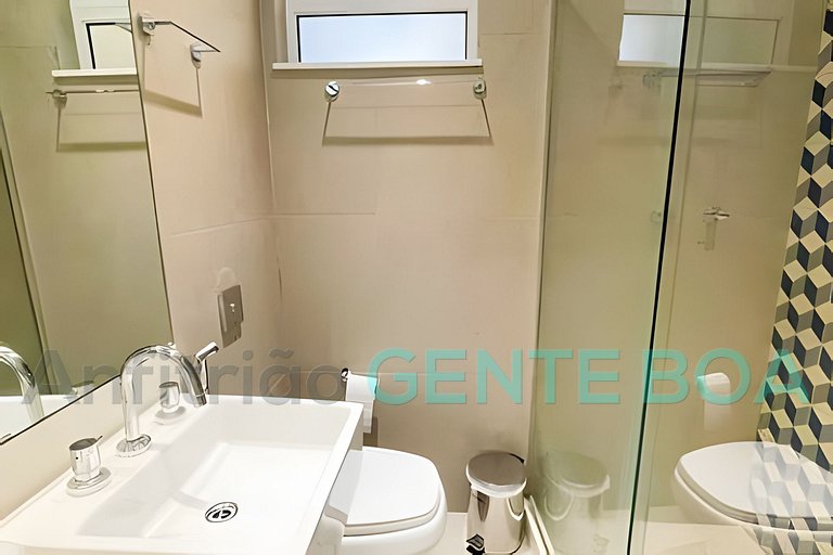 COPACABANA Excelente Cobertura Vista Montanhas Sol