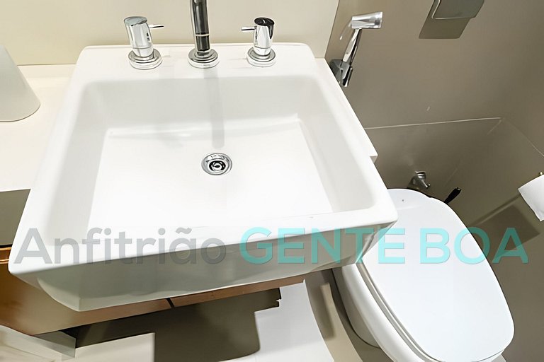 COPACABANA Excelente Cobertura Vista Montanhas Sol