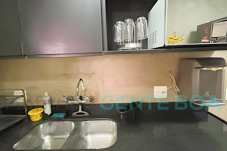 COPACABANA Excelente Cobertura Vista Montanhas Sol