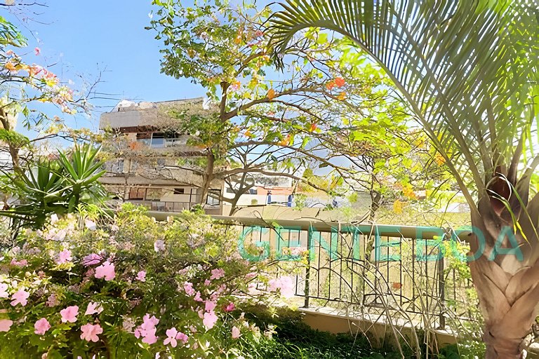 LEBLON THE CLARIDGE VIP Amazing Location and View