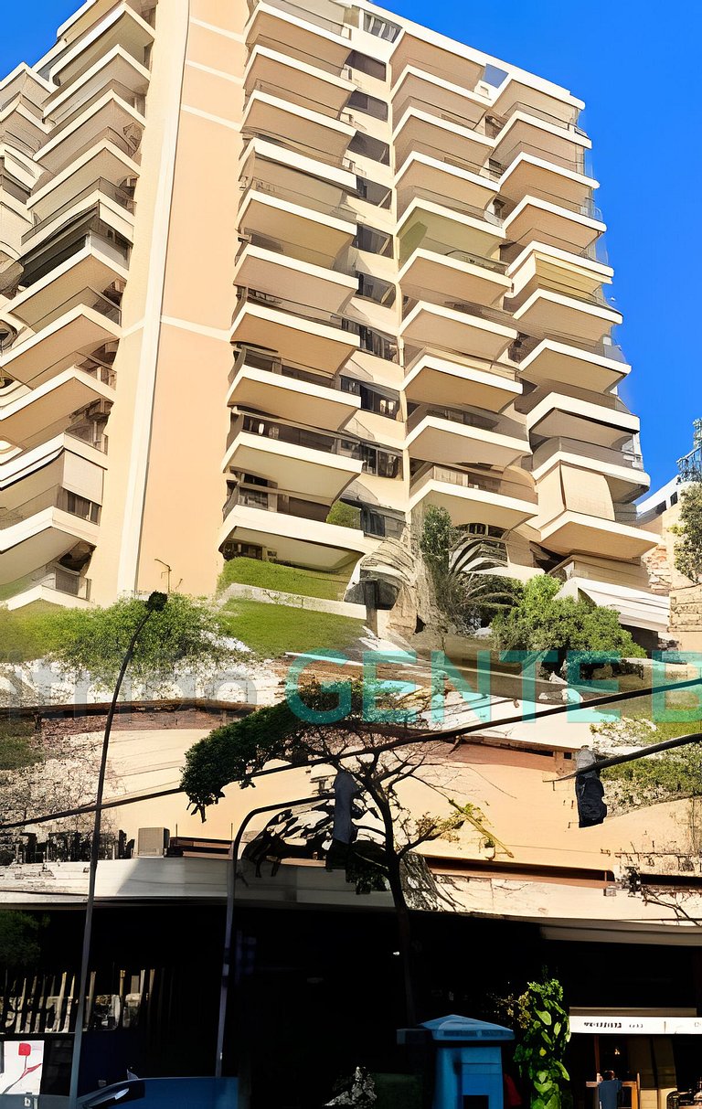 LEBLON THE CLARIDGE VIP Amazing Location and View