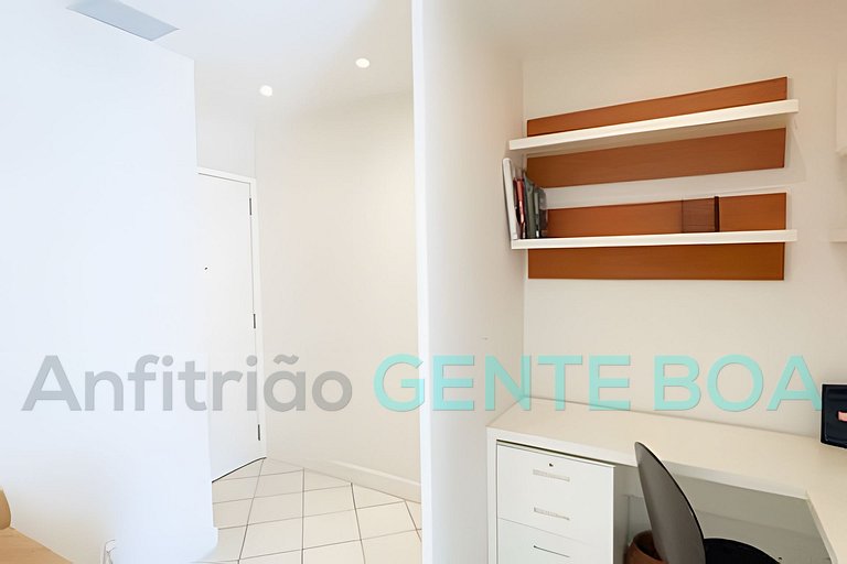 LEBLON THE CLARIDGE VIP Amazing Location and View