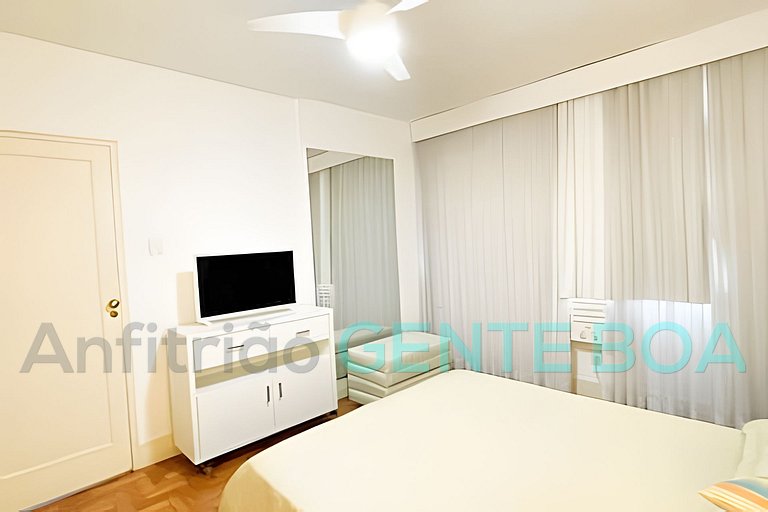 Leblon Awesome Novo Ap.2 quadras praia, reformado!