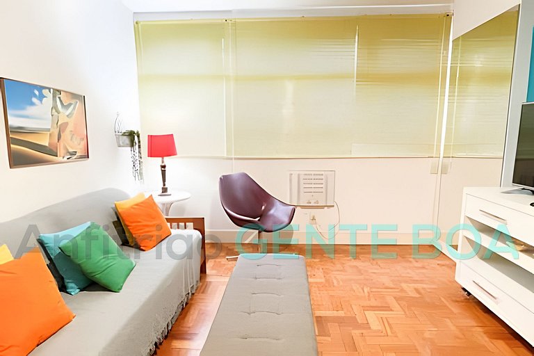 Leblon Awesome Novo Ap.2 quadras praia, reformado!