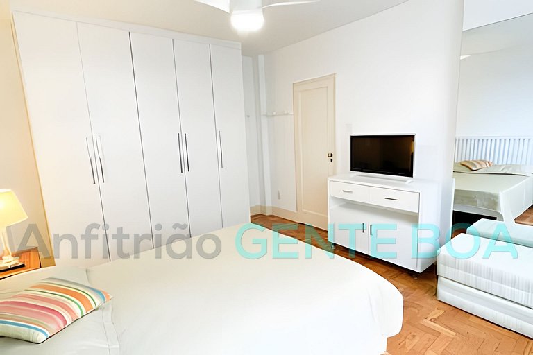 Leblon Awesome Novo Ap.2 quadras praia, reformado!