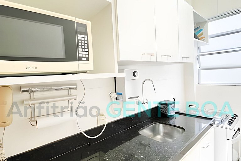 Leblon Awesome Novo Ap.2 quadras praia, reformado!