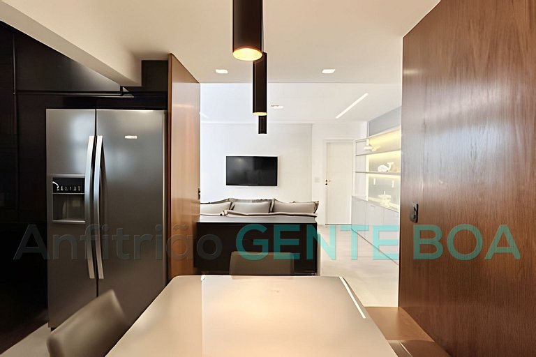 Leblon Espetacular 3Q 300m Praia