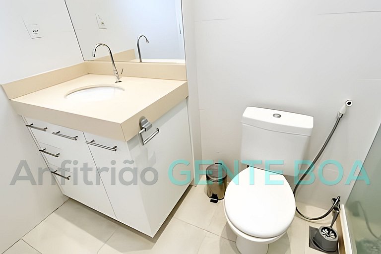 Copacabana 2qtos, 2quadras praia