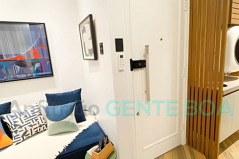 Ipanema Studio Novo 
180 m Praia