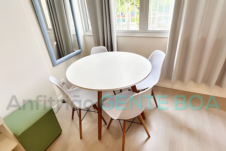 Leblon x Gávea. Ótimo quarto e sala. 1vaga garagem