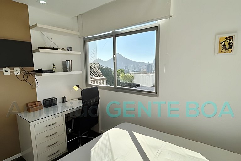 Alto Leblon! Vistão! Lindo 3 quartos com 2 vagas.