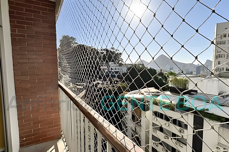 Alto Leblon! Vistão! Lindo 3 quartos com 2 vagas.