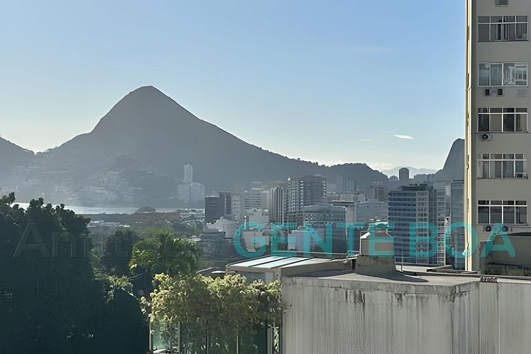 Alto Leblon! Vistão! Lindo 3 quartos com 2 vagas.