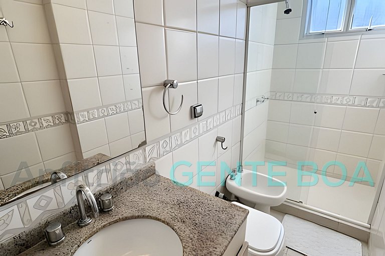 Alto Leblon! Vistão! Lindo 3 quartos com 2 vagas.