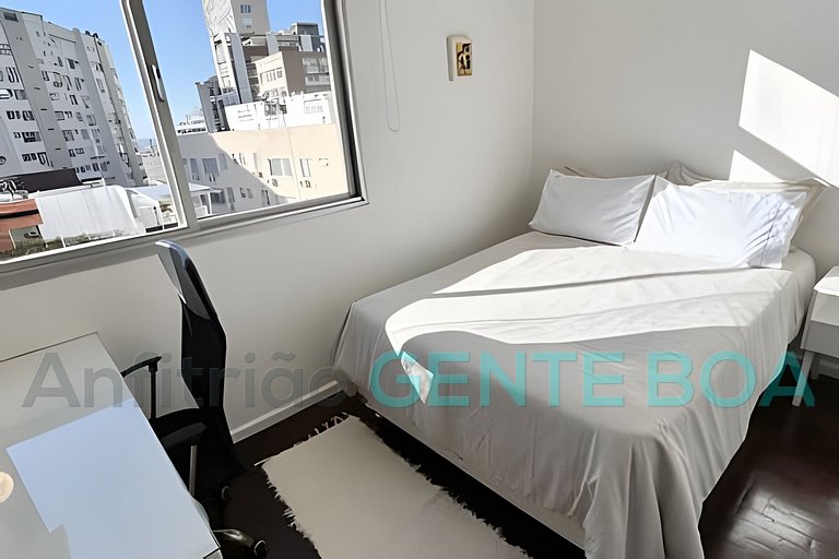 Alto Leblon! Vistão! Lindo 3 quartos com 2 vagas.