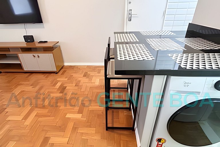 Copacabana Studio Novo! Aconchegante. 500m Praia.